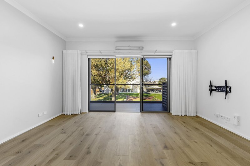 Photo - 15/42 Mclarty Avenue, Joondalup WA 6027 - Image 5