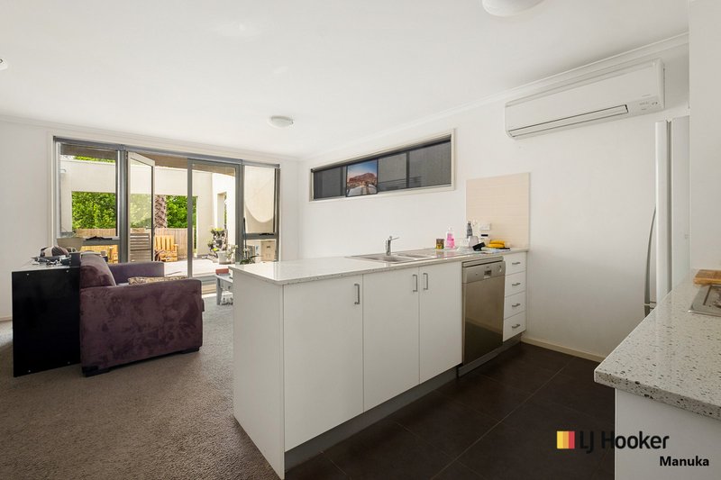 Photo - 15/43 Ipima Street, Braddon ACT 2612 - Image 5