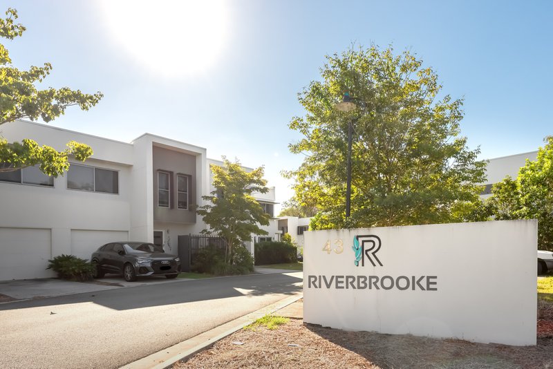 Photo - 15/43 Riverbrooke Drive, Upper Coomera QLD 4209 - Image 4