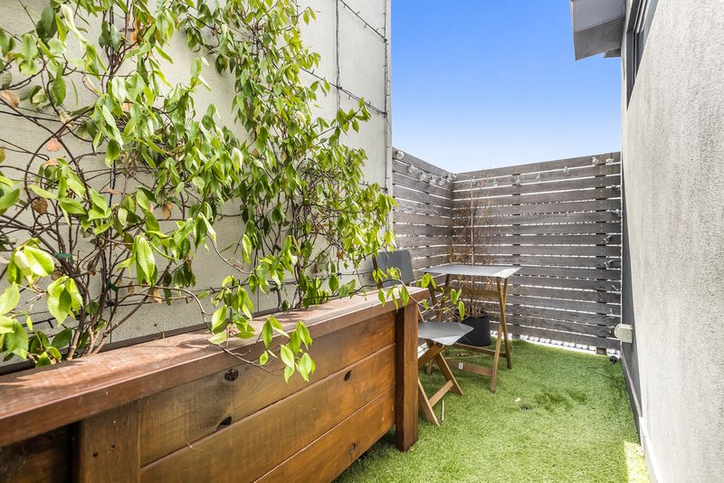 Photo - 15/45-47 Hotham Street, St Kilda East VIC 3183 - Image 6