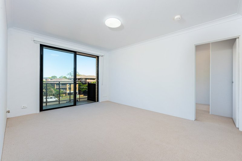 Photo - 15/45 Hamilton Road, Fairfield NSW 2165 - Image 6