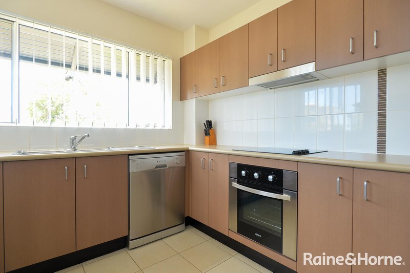 Photo - 15/47 Barney Street, Barney Point QLD 4680 - Image 6