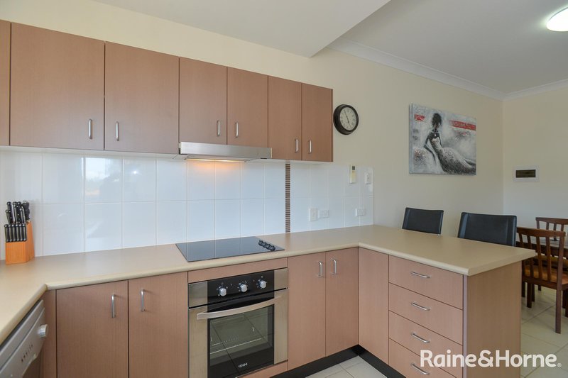 Photo - 15/47 Barney Street, Barney Point QLD 4680 - Image 7