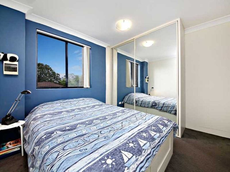 Photo - 15/5-7 Exeter Road, Homebush West NSW 2140 - Image 4