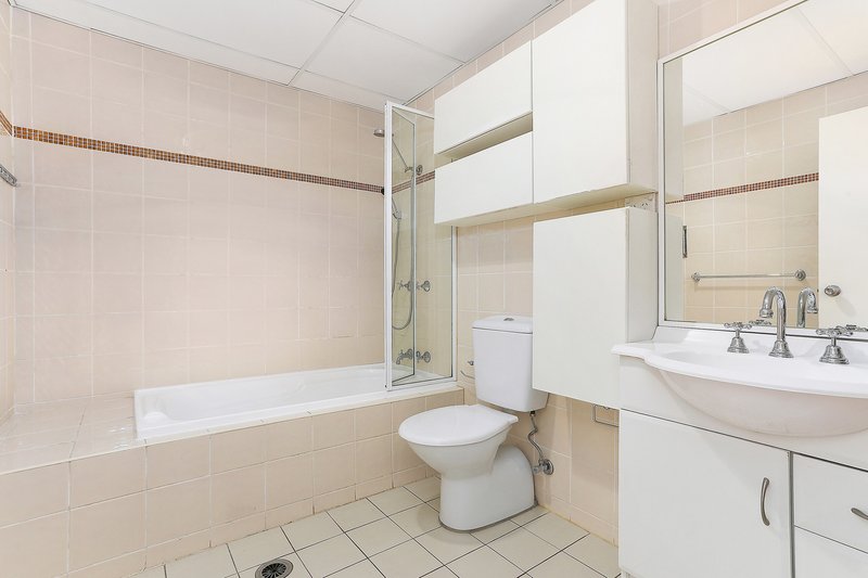 Photo - 15/5-7 Exeter Road, Homebush West NSW 2140 - Image 5