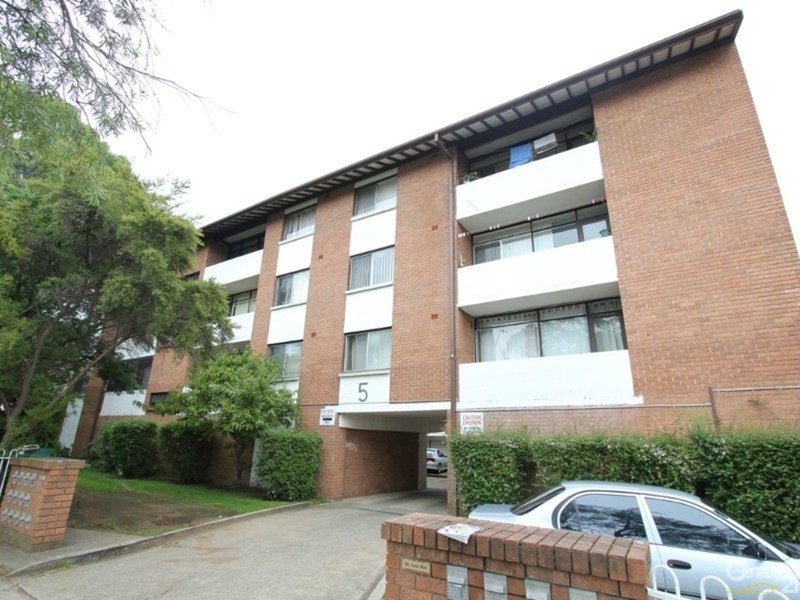 15/5-7 Lachlan Street, Warwick Farm NSW 2170