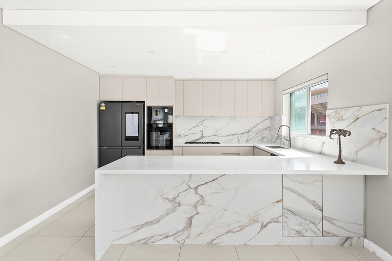 Photo - 15/5-7 Stewart Street, Wollongong NSW 2500 - Image 6