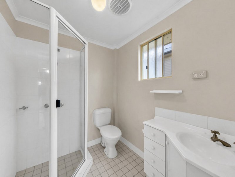 Photo - 15/5-7 Uniplaza Court, Kearneys Spring QLD 4350 - Image 6