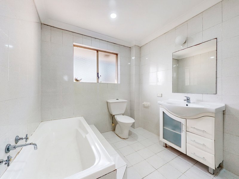 Photo - 15/5-9 Mowle Street, Westmead NSW 2145 - Image 6