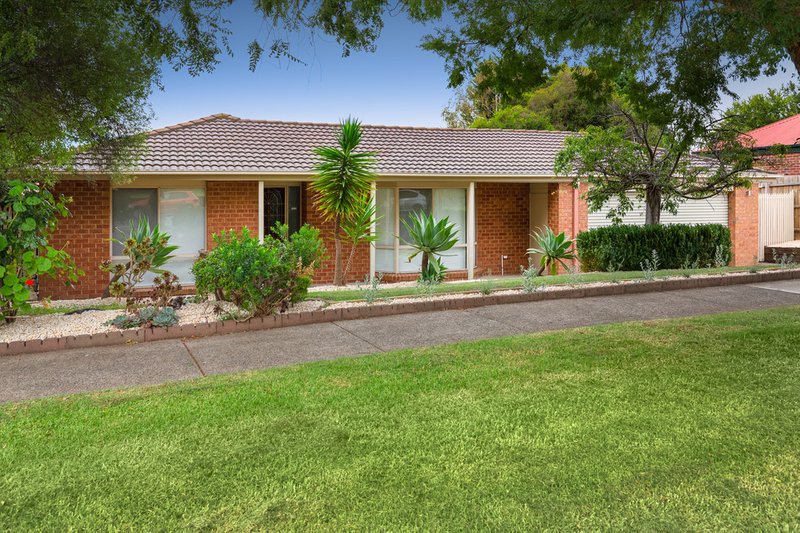 155 Bemersyde Drive, Berwick VIC 3806