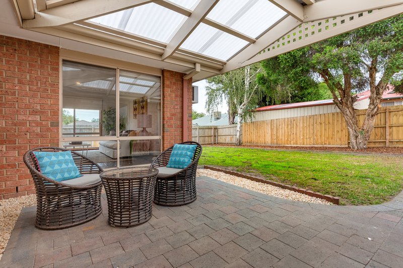 Photo - 155 Bemersyde Drive, Berwick VIC 3806 - Image 13