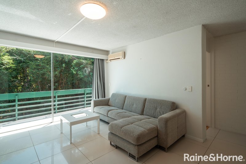 Photo - 1/55 Bishop Street, St Lucia QLD 4067 - Image 2