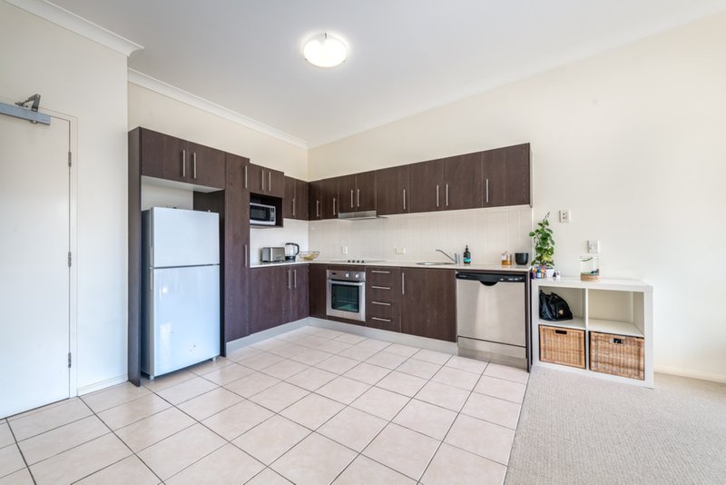 15/5 Carey Lane, Southport QLD 4215