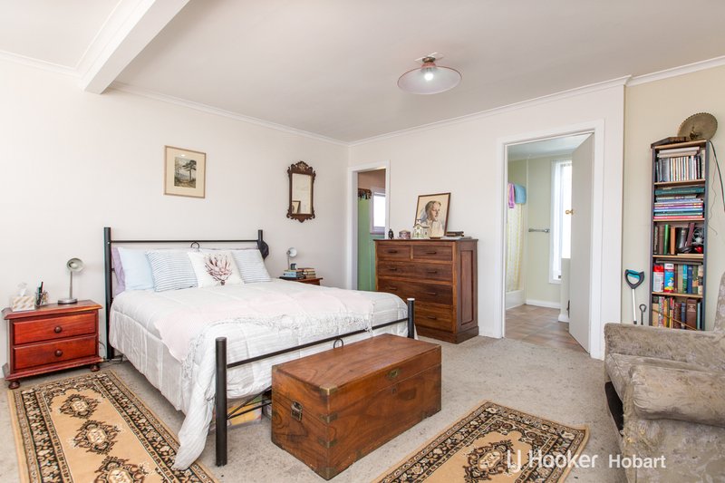Photo - 155 Clarence Street, Howrah TAS 7018 - Image 5