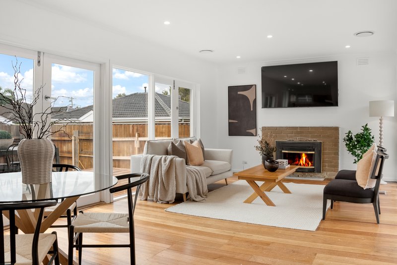 Photo - 1/55 Follett Road, Cheltenham VIC 3192 - Image 2