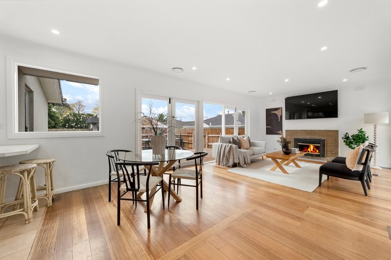 Photo - 1/55 Follett Road, Cheltenham VIC 3192 - Image 3
