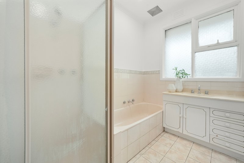 Photo - 1/55 Follett Road, Cheltenham VIC 3192 - Image 12