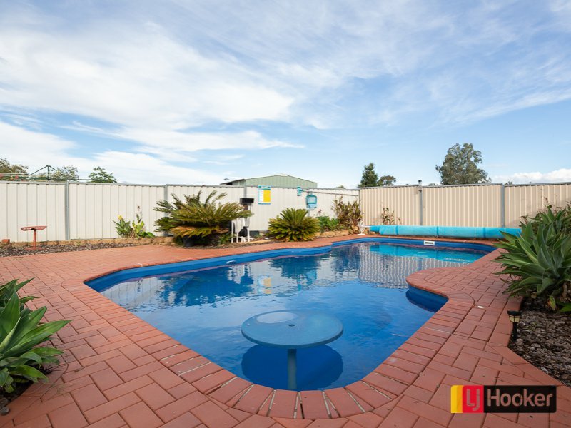 Photo - 155 Garden Street, Tamworth NSW 2340 - Image 3