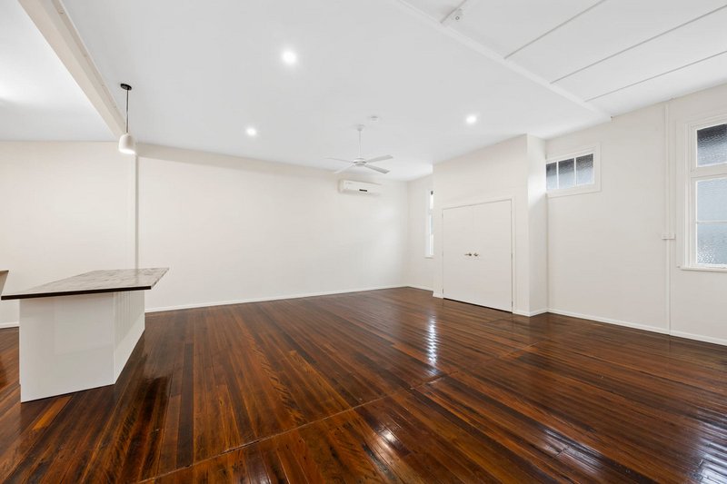 Photo - 1/55 Johnston Street, Southport QLD 4215 - Image 3