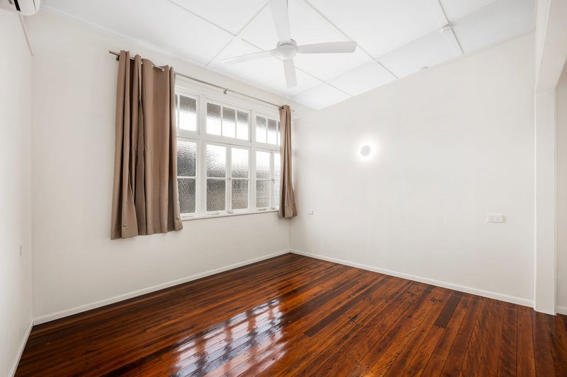 Photo - 1/55 Johnston Street, Southport QLD 4215 - Image 6