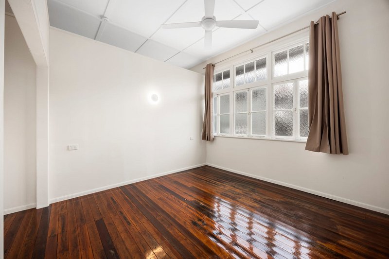 Photo - 1/55 Johnston Street, Southport QLD 4215 - Image 7