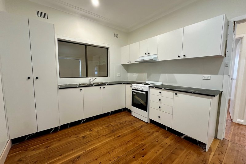 Photo - 155 Kembla Street, Wollongong NSW 2500 - Image 3