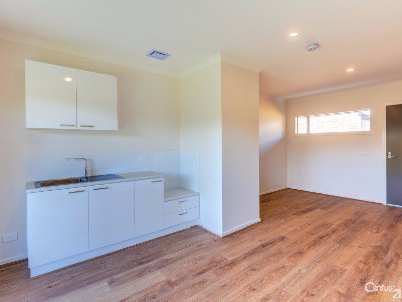 Photo - 1/55 Koonawarra Street, Clayton VIC 3168 - Image 2