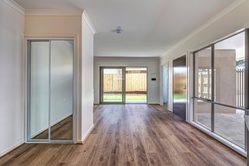 Photo - 1/55 Koonawarra Street, Clayton VIC 3168 - Image 6