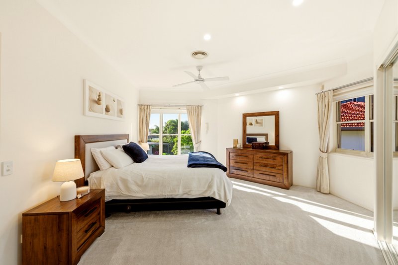 Photo - 155 Landsborough Avenue, Scarborough QLD 4020 - Image 16