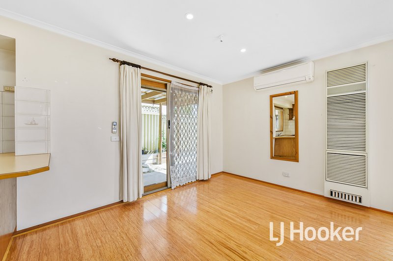 Photo - 1/55 Leopold Crescent, Hampton Park VIC 3976 - Image 9