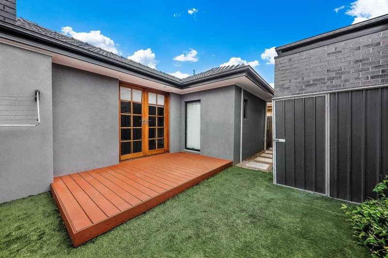 Photo - 1/55 Mathieson Street, Coburg North VIC 3058 - Image 9