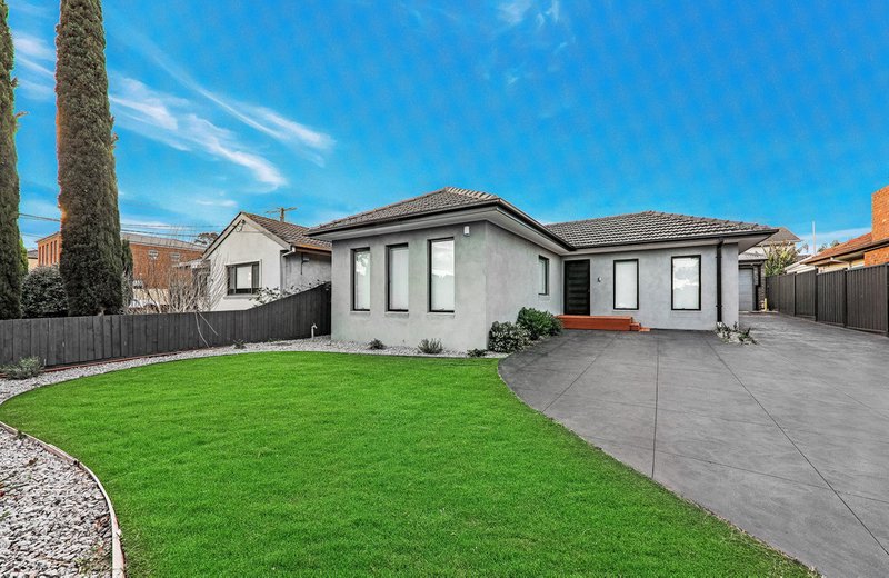 Photo - 1/55 Mathieson Street, Coburg North VIC 3058 - Image 2