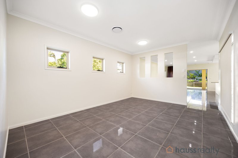 Photo - 155 Mein Street, Scarborough QLD 4020 - Image 12