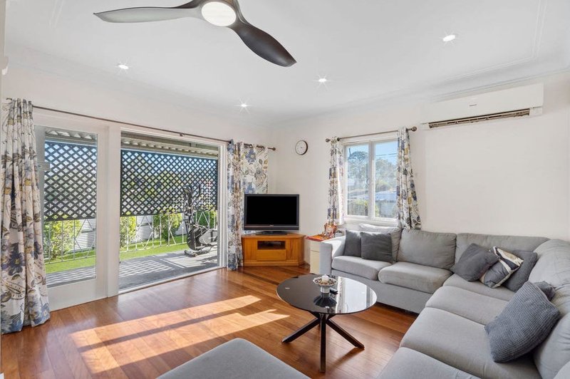 Photo - 155 Minimine Street, Stafford QLD 4053 - Image 5