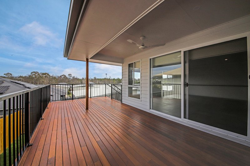 Photo - 1/55 Mirinae Circuit, Pimpama QLD 4209 - Image 9