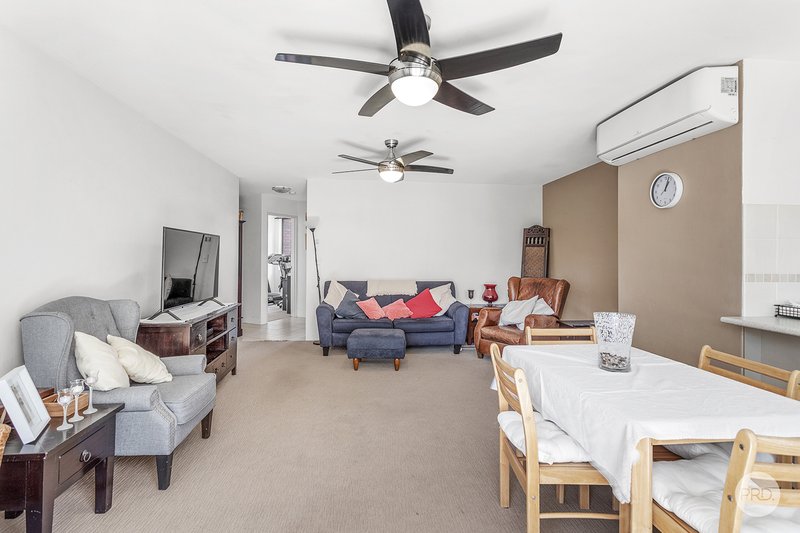 Photo - 15/5 Mitchell Street, Soldiers Point NSW 2317 - Image 5