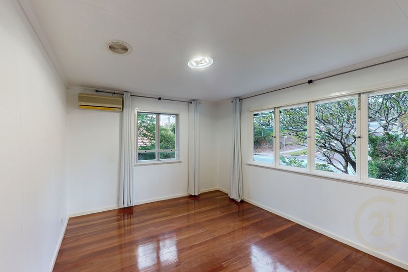 Photo - 155 Patricks Road, Ferny Hills QLD 4055 - Image 7