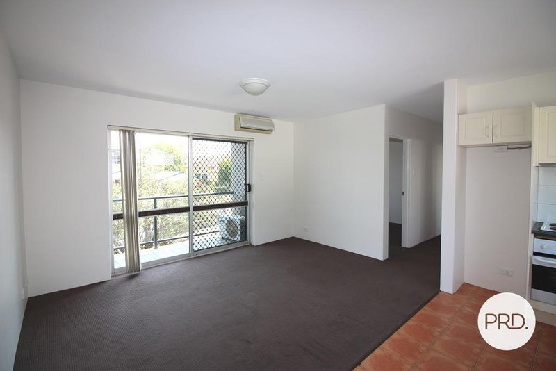 Photo - 1/55 Rode Road, Wavell Heights QLD 4012 - Image 5