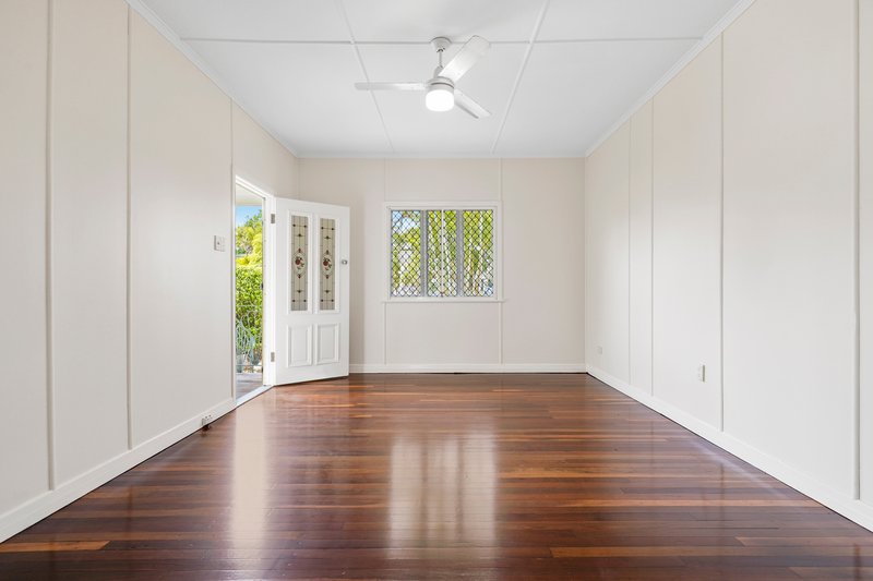 Photo - 155 Whitehill Road, Eastern Heights QLD 4305 - Image 6