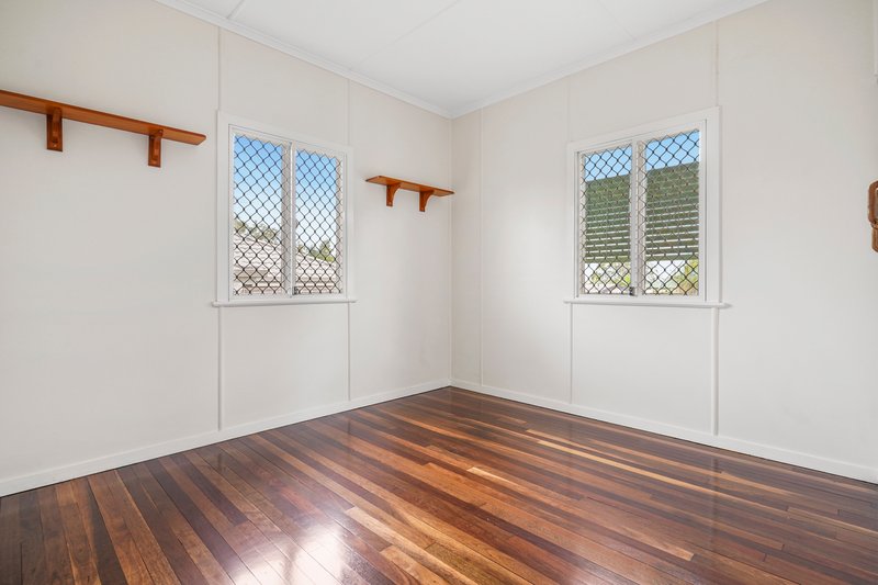 Photo - 155 Whitehill Road, Eastern Heights QLD 4305 - Image 9