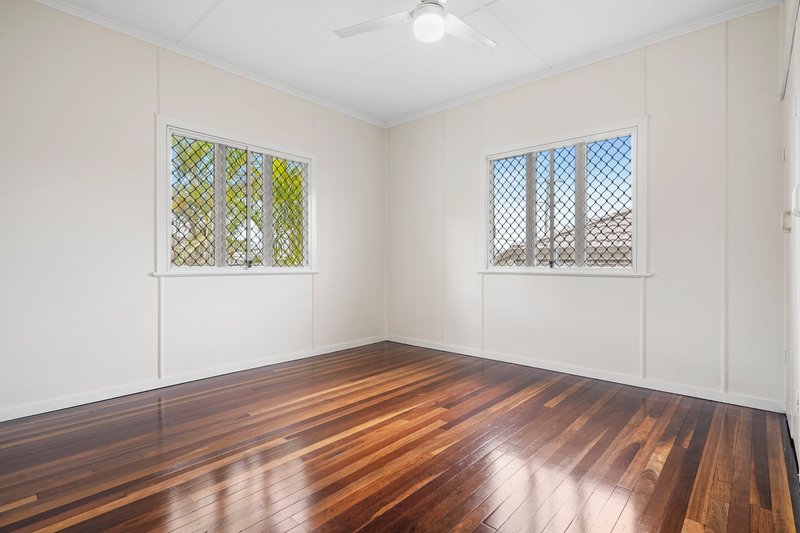 Photo - 155 Whitehill Road, Eastern Heights QLD 4305 - Image 10