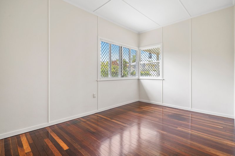 Photo - 155 Whitehill Road, Eastern Heights QLD 4305 - Image 11