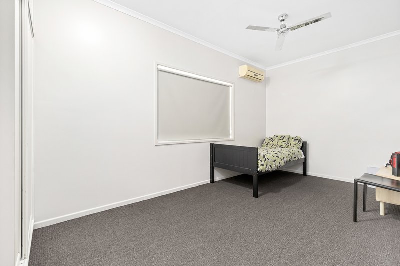 Photo - 1/55 Yamala Street, Emerald QLD 4720 - Image 14