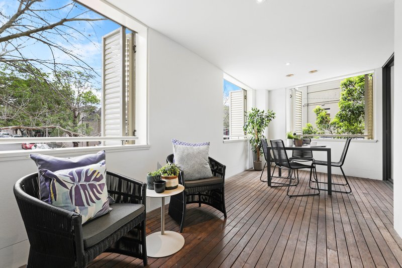 Photo - 15/500 Crown Street, Surry Hills NSW 2010 - Image 2