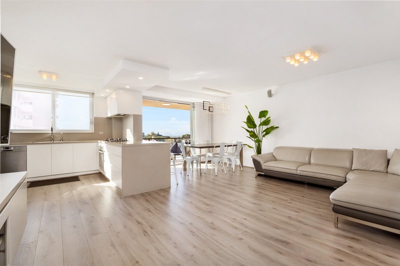 Photo - 15/54-64 Bondi Road, Bondi Junction NSW 2022 - Image 2