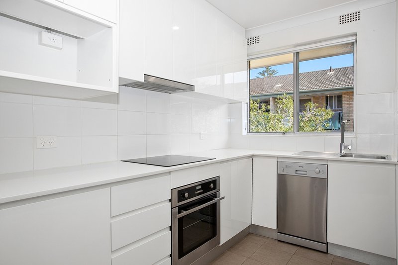 Photo - 15/54 Pacific Parade, Dee Why NSW 2099 - Image 3