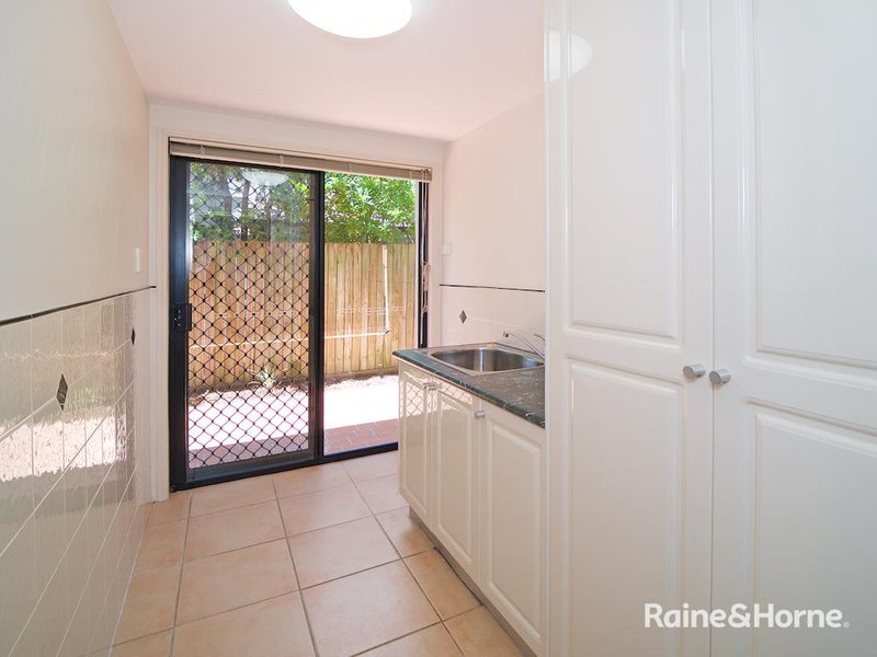 Photo - 15/588 Musgrave Road, Robertson QLD 4109 - Image 10