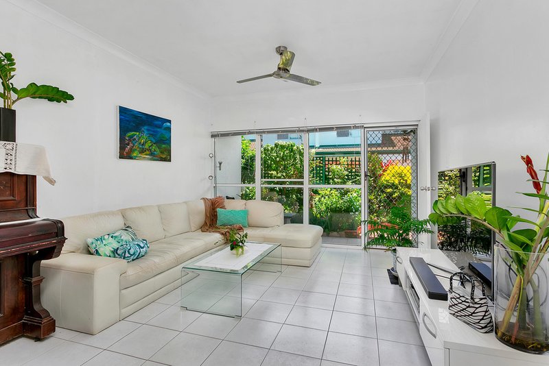 Photo - 15/59-61 Vasey Esplanade, Trinity Beach QLD 4879 - Image 3