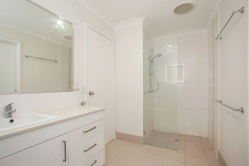 Photo - 1/55a Mattocks Road, Burleigh Waters QLD 4220 - Image 10