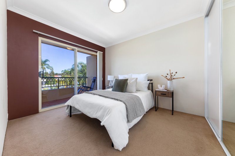 Photo - 15/6-12 Mansfield Ave , Caringbah NSW 2229 - Image 6